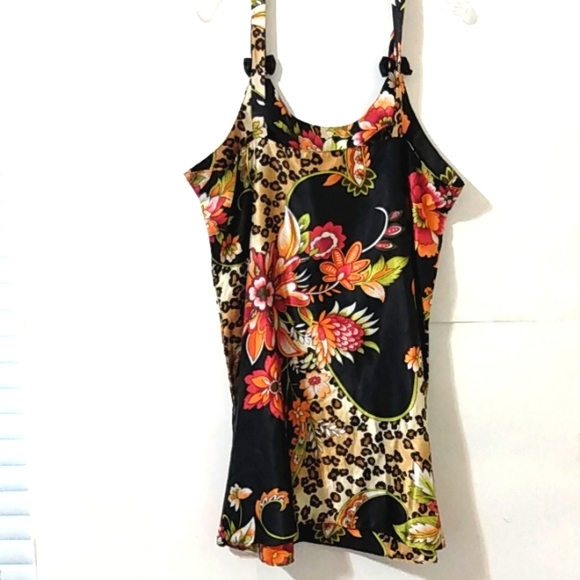 SANTE CLASSICS BLACK SATIN FLORAL KIMONO ROBE & CHEMISE 2-PC SET SIZE XL NWOT - Picture 9 of 12